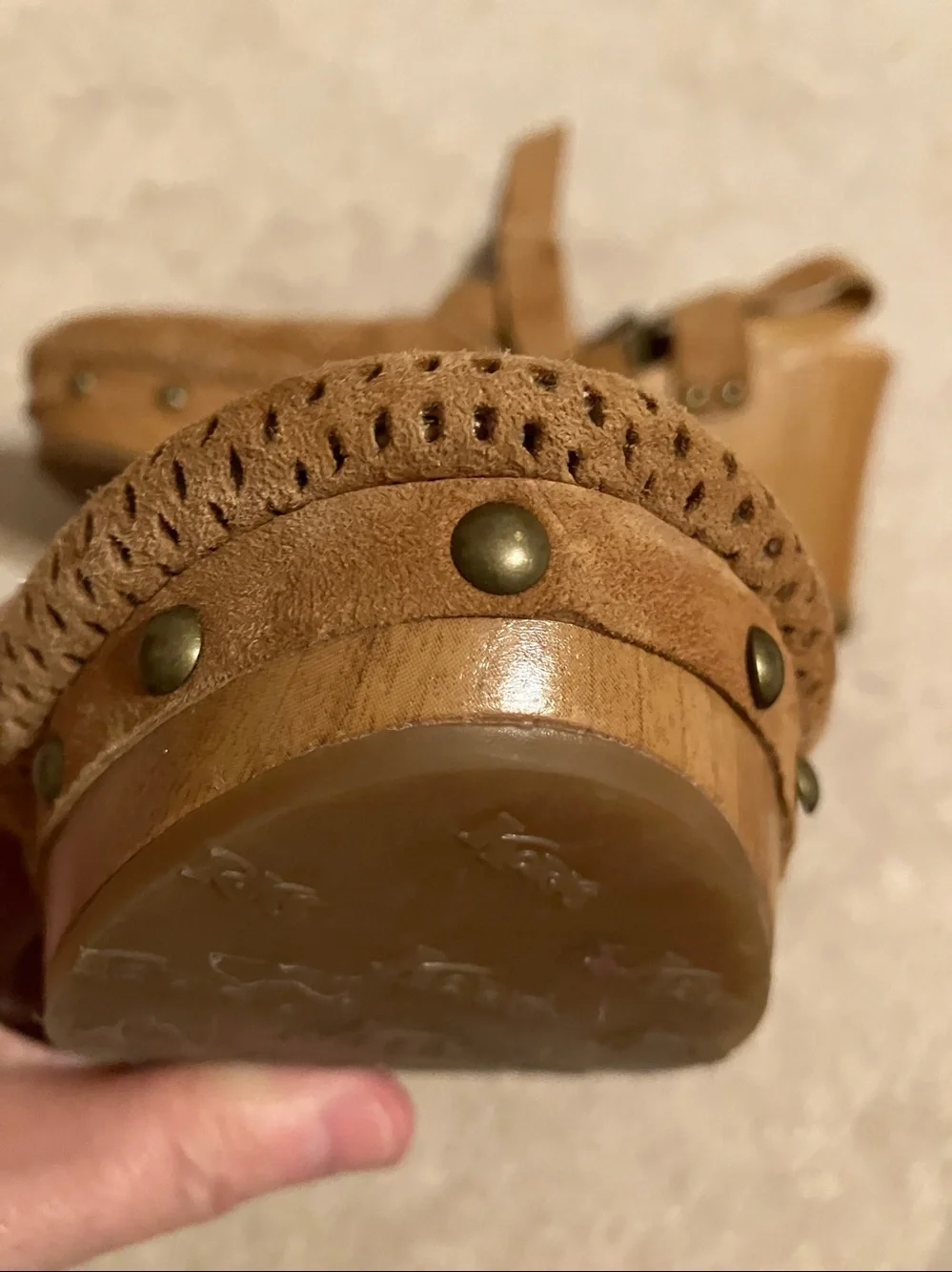 Korks Women’s wooden platform shoes